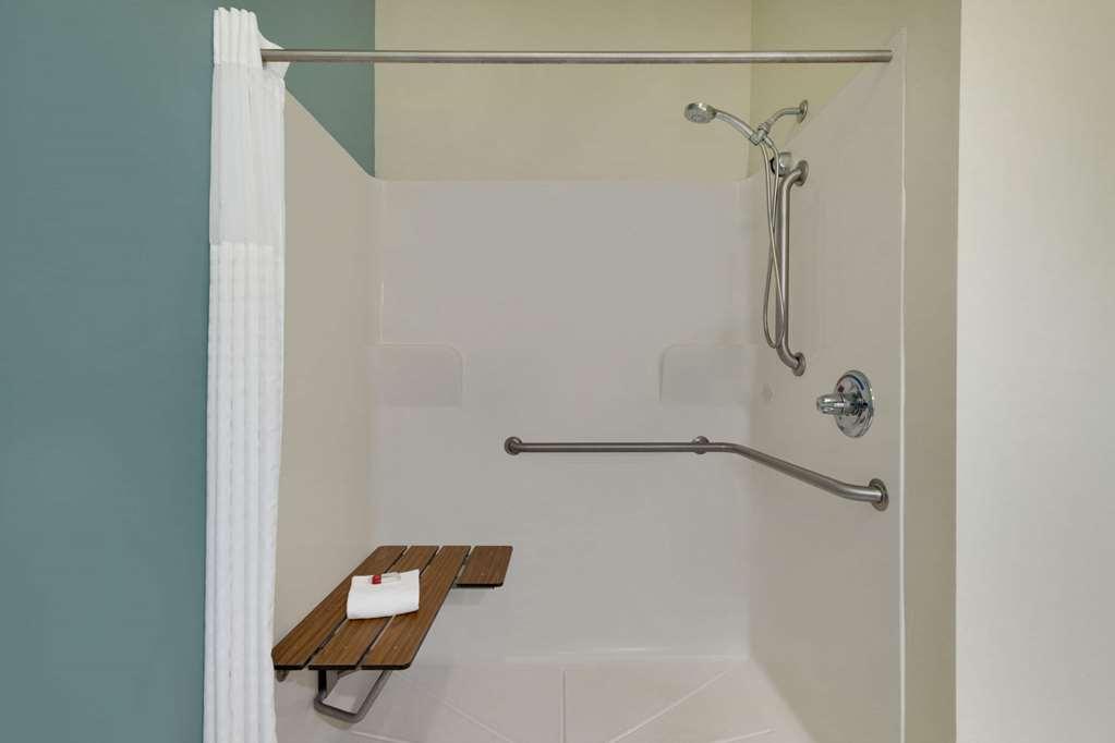 Baymont By Wyndham Grovetown Augusta Hotel Room photo