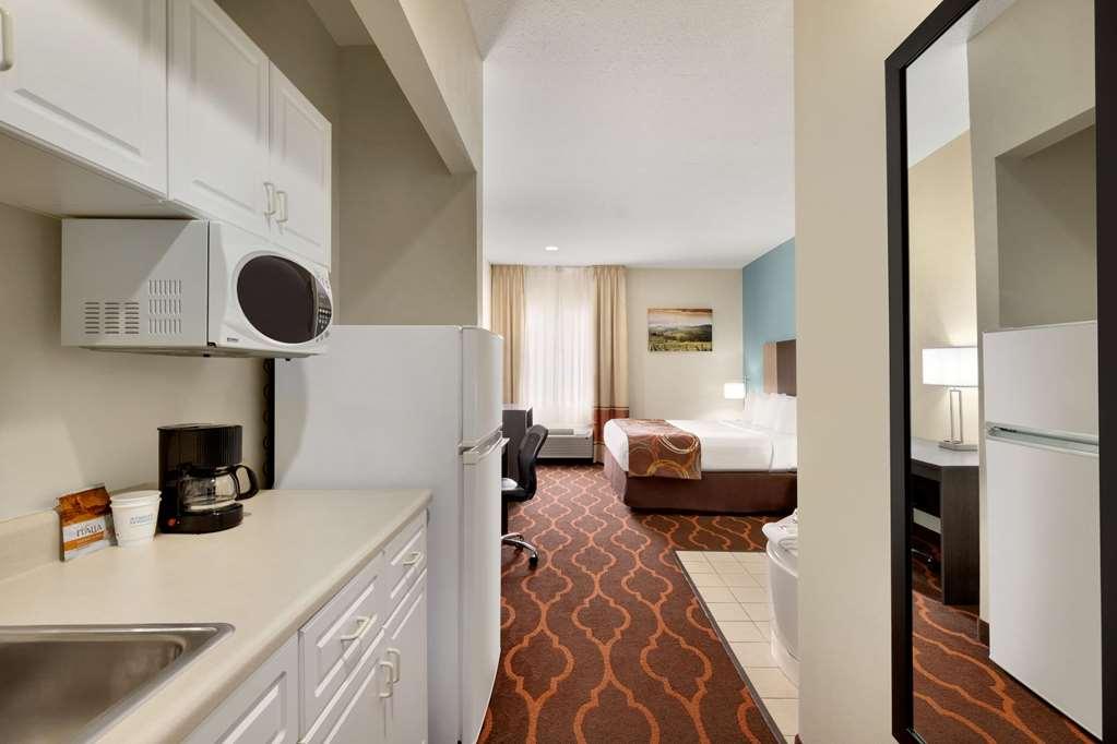 Baymont By Wyndham Grovetown Augusta Hotel Room photo